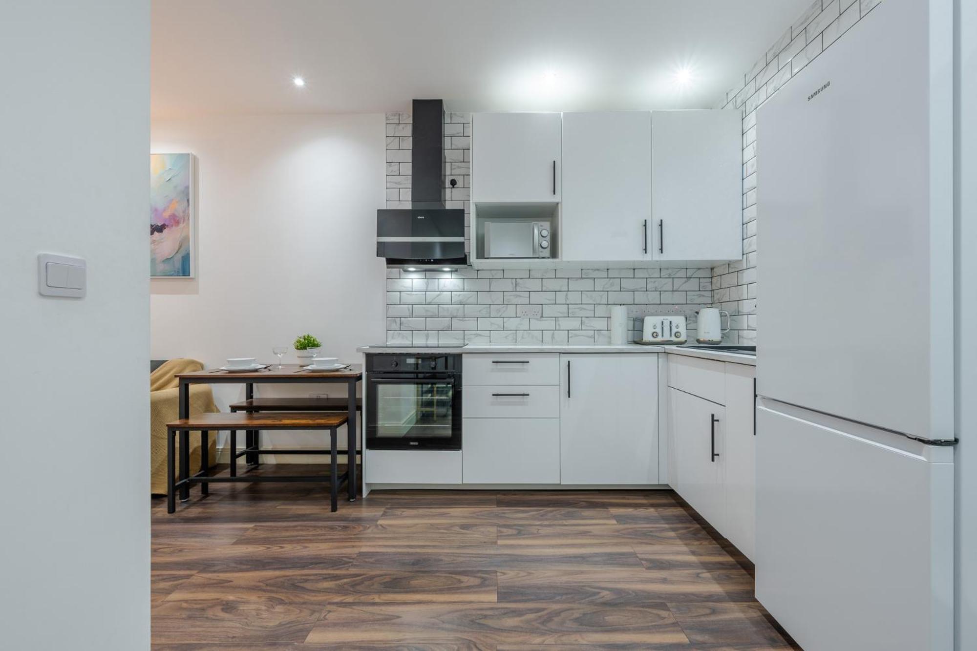 Modern 1 Bed - Us Embassy, Nine Elms & Battersea Station Londres